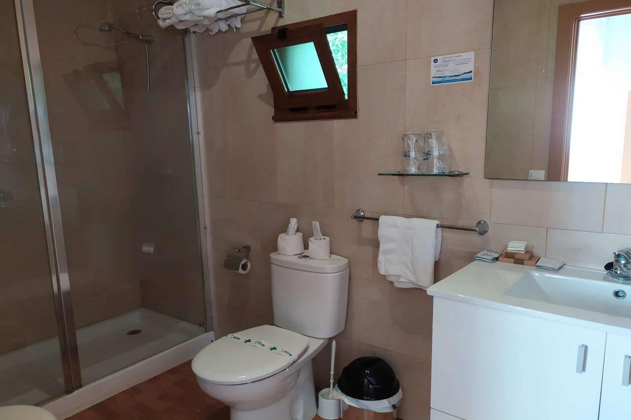 Hotel Santa Cristina ポラ・デ・レナ エクステリア 写真